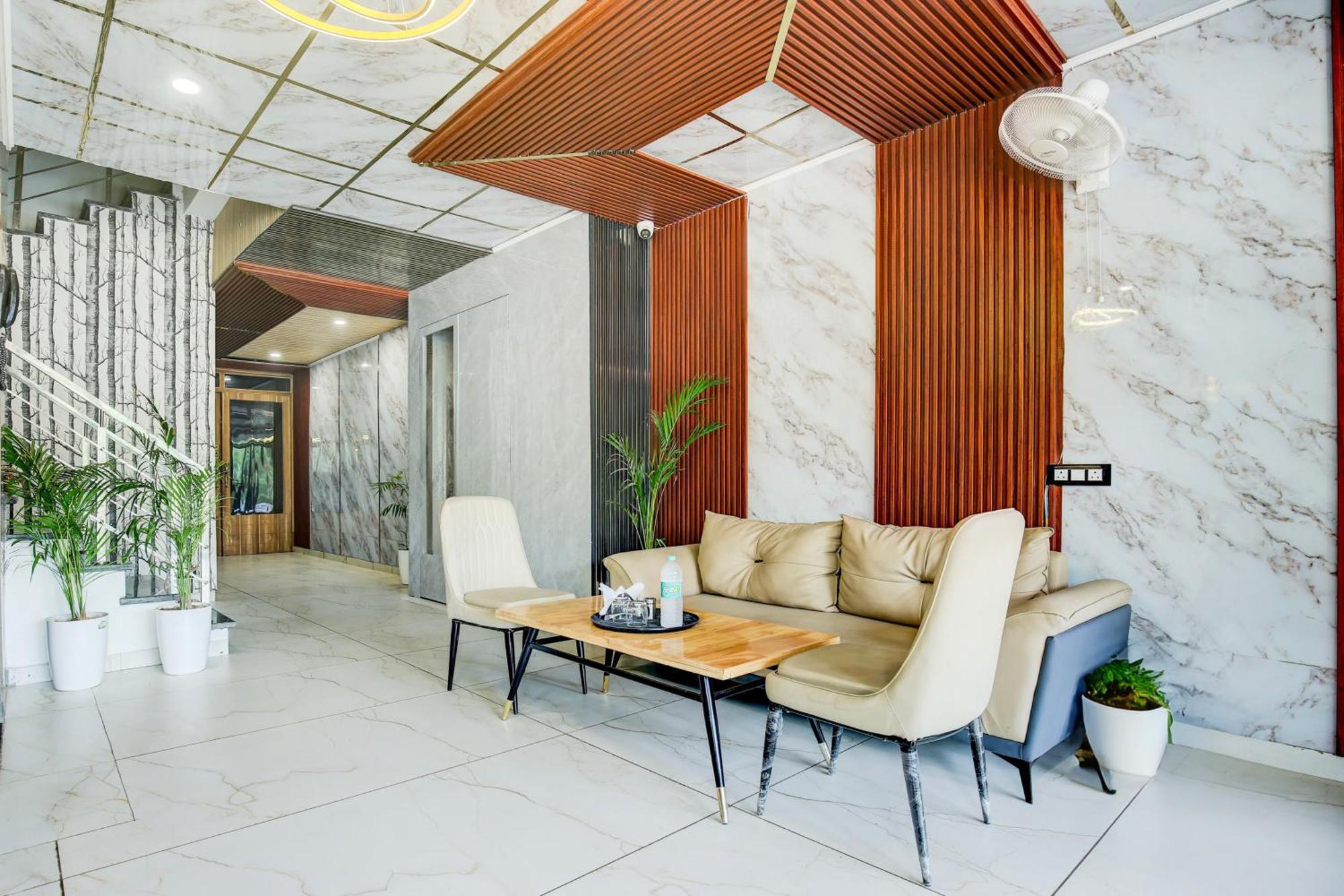 Hotel O Platinum Zirakpur Εξωτερικό φωτογραφία
