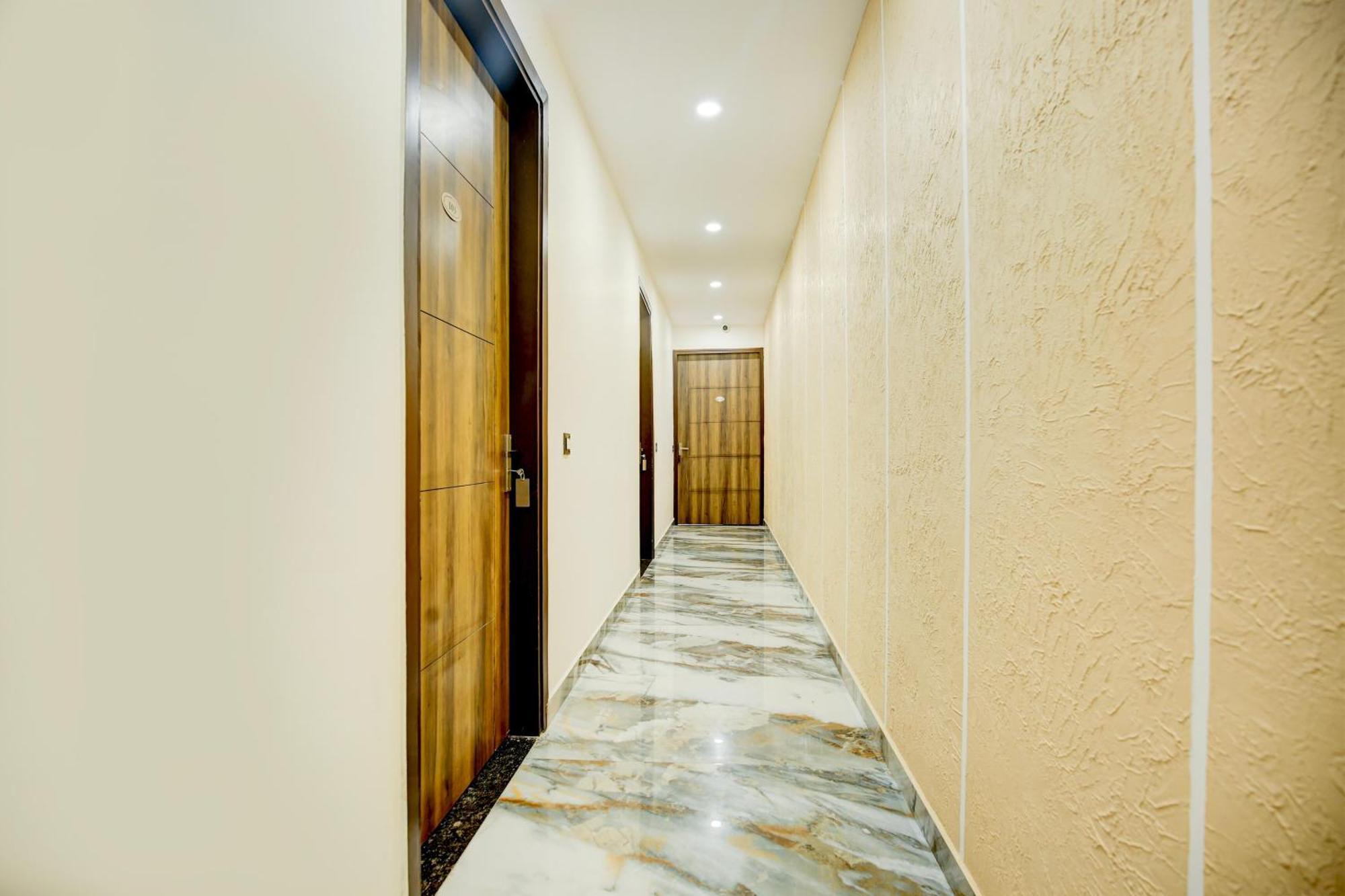 Hotel O Platinum Zirakpur Εξωτερικό φωτογραφία