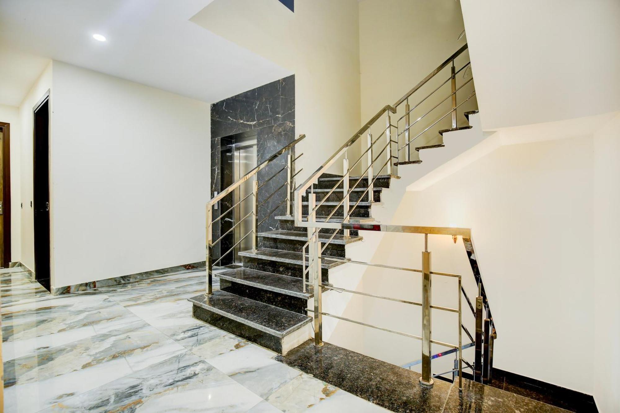Hotel O Platinum Zirakpur Εξωτερικό φωτογραφία