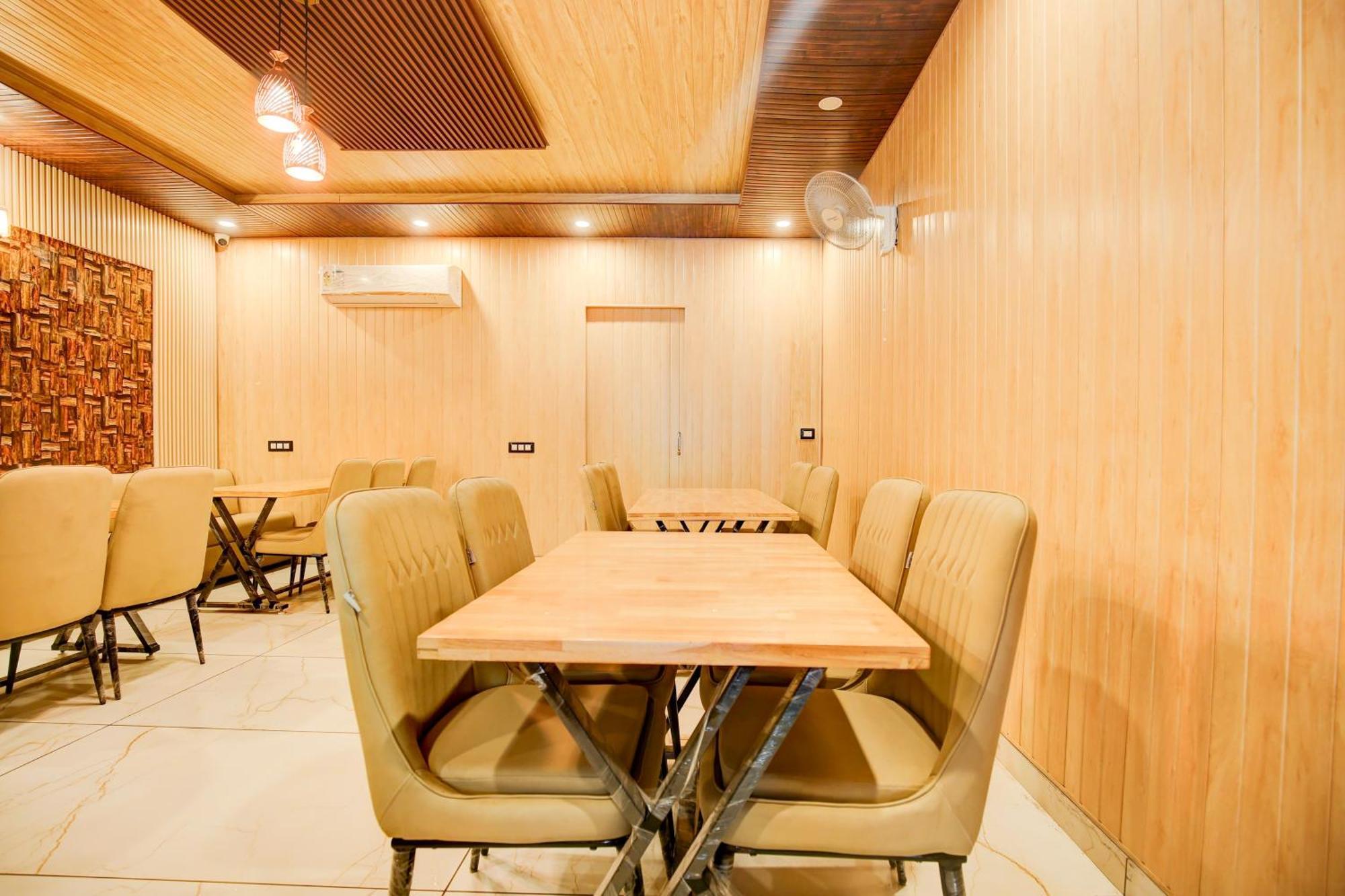 Hotel O Platinum Zirakpur Εξωτερικό φωτογραφία